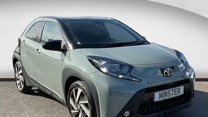 Used Toyota Aygo X 72 HP (52 kW) 2025 Green SUV
