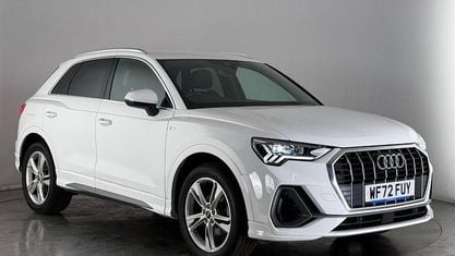 Używany Audi Q3 S-Line 150 KM (110 kW) 2023 SUV
