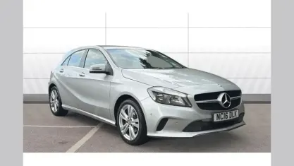 Used Mercedes A180 Executive 109 HP (80 kW) 2016 Silver Hatchback