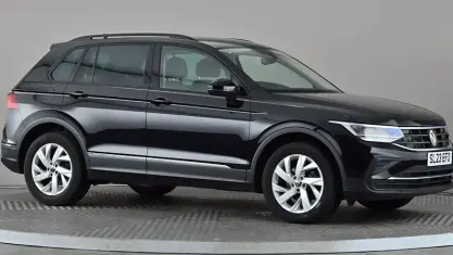 Used VW Tiguan Life 150 HP (110 kW) 2023 Black SUV