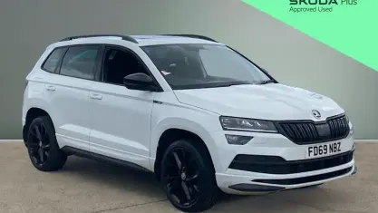 Used Skoda Karoq SportLine 150 HP (110 kW) 2020 White SUV