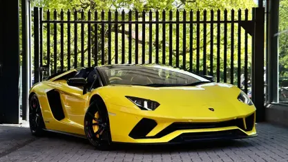 Used Lamborghini Aventador 740 HP (544 kW) 2021 Cabriolet