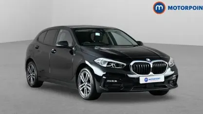 Używany BMW 118 Sport Line 136 KM (100 kW) 2024 Czarny Hatchback