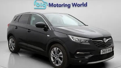 Used 2021 Vauxhall Grandland X SRi SUV | £10,300 (Good price)