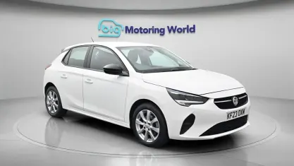 Used Vauxhall Corsa Design Edition 101 HP (74 kW) 2023 White Hatchback