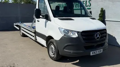 Begagnad Mercedes Sprinter Progressive 150 HK (110 kW) 2023 Van