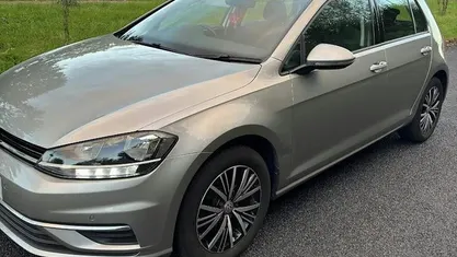 Used VW Golf VII SE 110 HP (80 kW) 2018 Hatchback