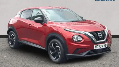 Used Nissan Juke N-Connecta 114 HP (83 kW) 2023 Red SUV