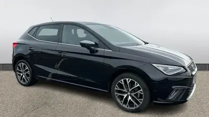 Begagnad Seat Ibiza XCELLENCE Lux 110 HK (80 kW) 2023 Svart Halvkombi