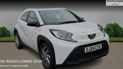 Used Toyota Aygo X PURE 72 HP (52 kW) 2025 SUV