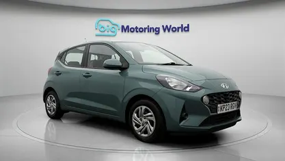 Used Hyundai i10 SE 67 HP (49 kW) 2022 Green Hatchback