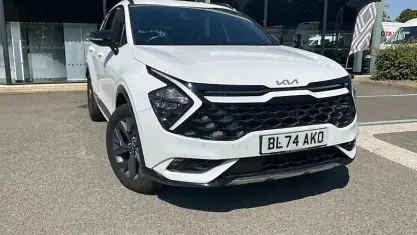 Used Kia Sportage GT-Line 209 HP (153 kW) 2024 White SUV
