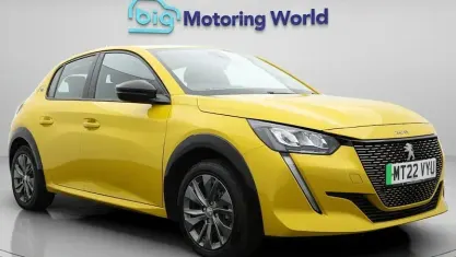 Used Peugeot e-208 Allure 100 kW (136 HP) 2022 Yellow Hatchback