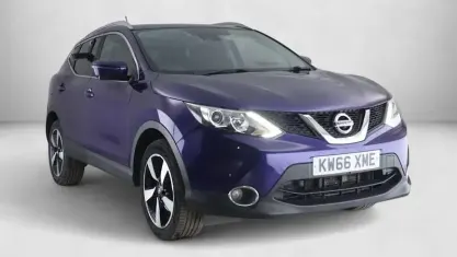 Used Nissan Qashqai N-Connecta 131 HP (96 kW) 2016 Blue SUV