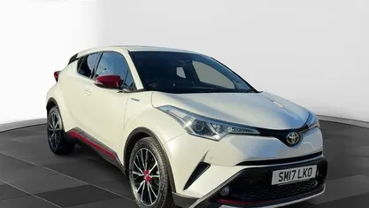 Used 2017 Toyota C-HR SUV | £13,695 (Expensive)