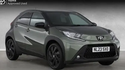 Used Toyota Aygo X 72 HP (52 kW) 2023 Green SUV