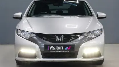 Used Honda Civic SE 99 HP (72 kW) 2013 Silver Hatchback