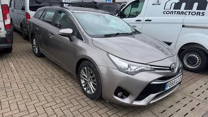 Used Toyota Avensis Business Edition 111 HP (81 kW) 2018 Estate