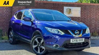 Used Nissan Qashqai N-Connecta 116 HP (85 kW) 2016 Blue SUV