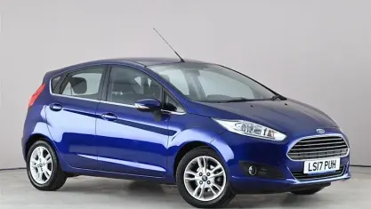Begagnad Ford Fiesta Zetec 101 HK (74 kW) 2017 Blå Halvkombi