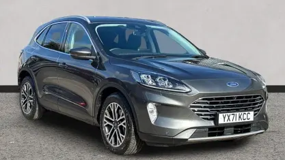 Käytetty Ford Kuga Titanium 225 HP (165 kW) 2020 Harmaa Katumaasturi