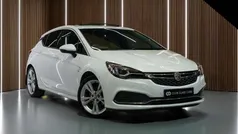 White Used 2018 Vauxhall Astra SRi Hatchback | £11,495 (Fair price)