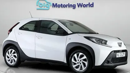 Used Toyota Aygo X PURE 72 HP (52 kW) 2025 SUV