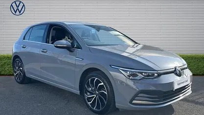 Used VW Golf VIII Style 131 HP (96 kW) 2023 Hatchback