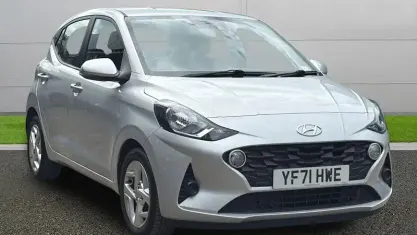 Used Hyundai i10 SE 67 HP (49 kW) 2023 Hatchback