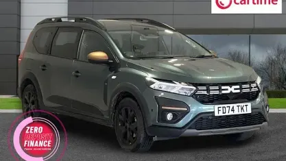 Used Dacia Jogger Extreme 141 HP (103 kW) 2025 Green MPV