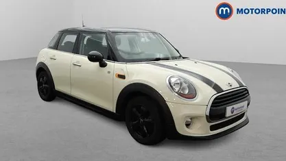 White Used 2016 Mini Cooper Hatch Hatchback | £8,549 (Good price)