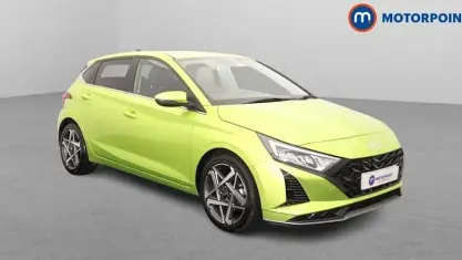 Used Hyundai i20 Premium 101 HP (74 kW) 2025 Green Hatchback