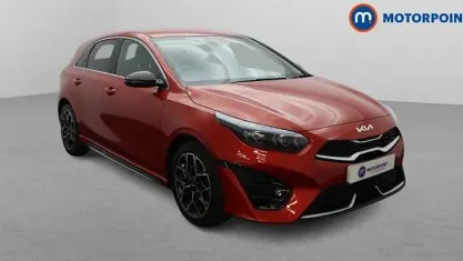 Begagnad Kia Ceed GT-Line 160 HK (117 kW) 2023 Orange Halvkombi