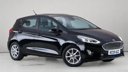 Used Ford Fiesta Zetec 86 HP (63 kW) 2019 Black Hatchback