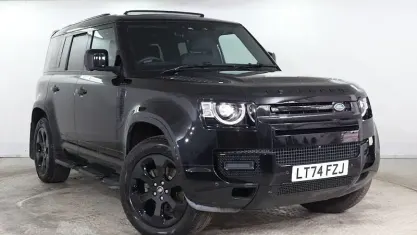 Used Land Rover Defender SE Dynamic 249 HP (183 kW) 2025 SUV
