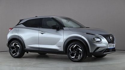 Second-hand Nissan Juke N-Connecta 143 CP (105 kW) 2023 Argintiu SUV