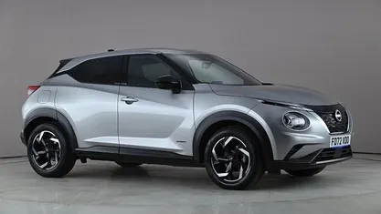 Używany Nissan Juke N-Connecta 143 KM (105 kW) 2023 Srebrny SUV