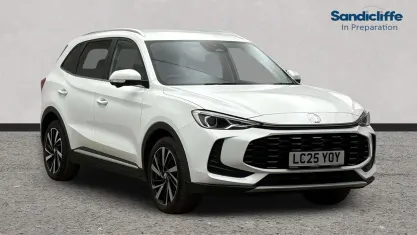 Used MG ZS Trophy 196 HP (144 kW) 2024 Solid  arctic white SUV