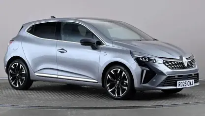 Used Renault Clio Techno 90 HP (66 kW) 2025 Grey Hatchback