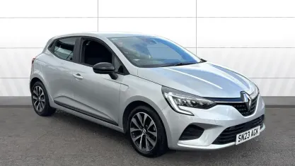 Used Renault Clio Evolution 145 HP (106 kW) 2023 Silver Hatchback