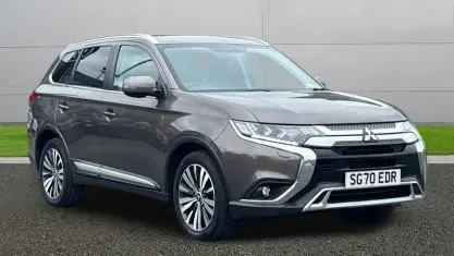 Używany Mitsubishi Outlander 150 KM (110 kW) 2020 Brązowy SUV
