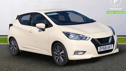 Used Nissan Micra Acenta 71 HP (52 kW) 2018 White Hatchback