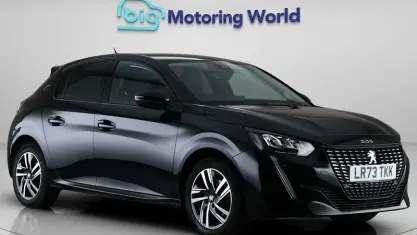 Second-hand Peugeot 208 Allure+ 102 CP (75 kW) 2023 Negru Hatchback