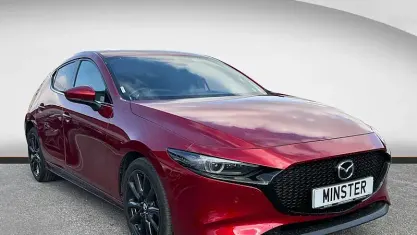 Usado Mazda 3 Inclusive 186 HP (136 kW) 2022 Vermelho Citadino