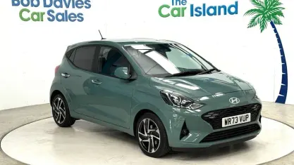 Used Hyundai i10 Premium 84 HP (61 kW) 2023 Green Hatchback