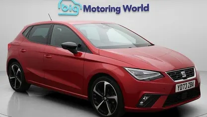 Begagnad Seat Ibiza FR Sport 110 HK (80 kW) 2023 Röd Halvkombi