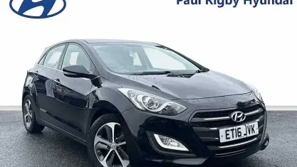 Used Hyundai i30 SE 101 HP (74 kW) 2016 Hatchback