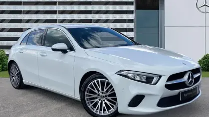 Usado Mercedes A180 Executive 136 HP (100 kW) 2022 Branco Citadino