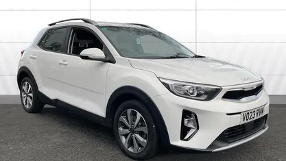 Used 2024 Kia Stonic SUV | £13,013 (Fair price)