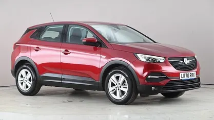 Used Vauxhall Grandland X S 131 HP (96 kW) 2019 Red SUV